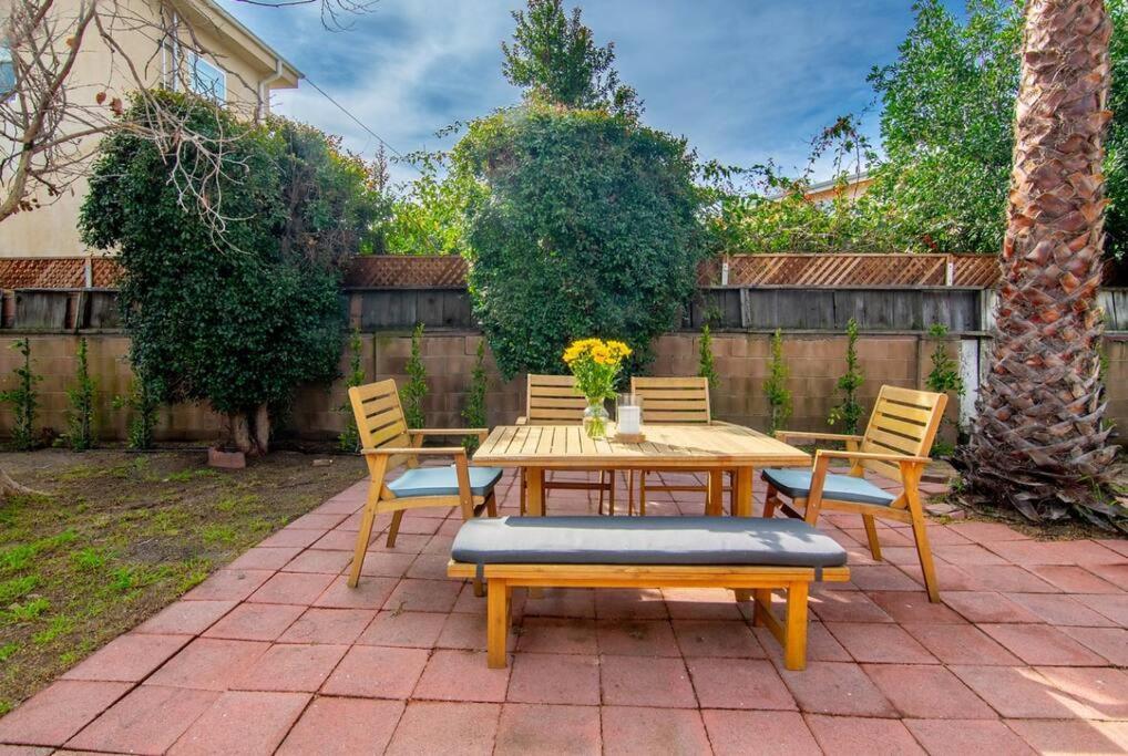 Beautiful 3 Bed 1 Bath Designer Home + Hot Tub Los Angeles Exterior foto
